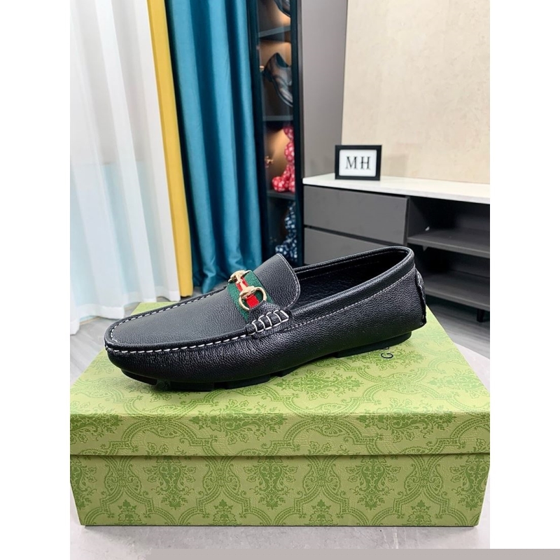 G*u*i leather shoes